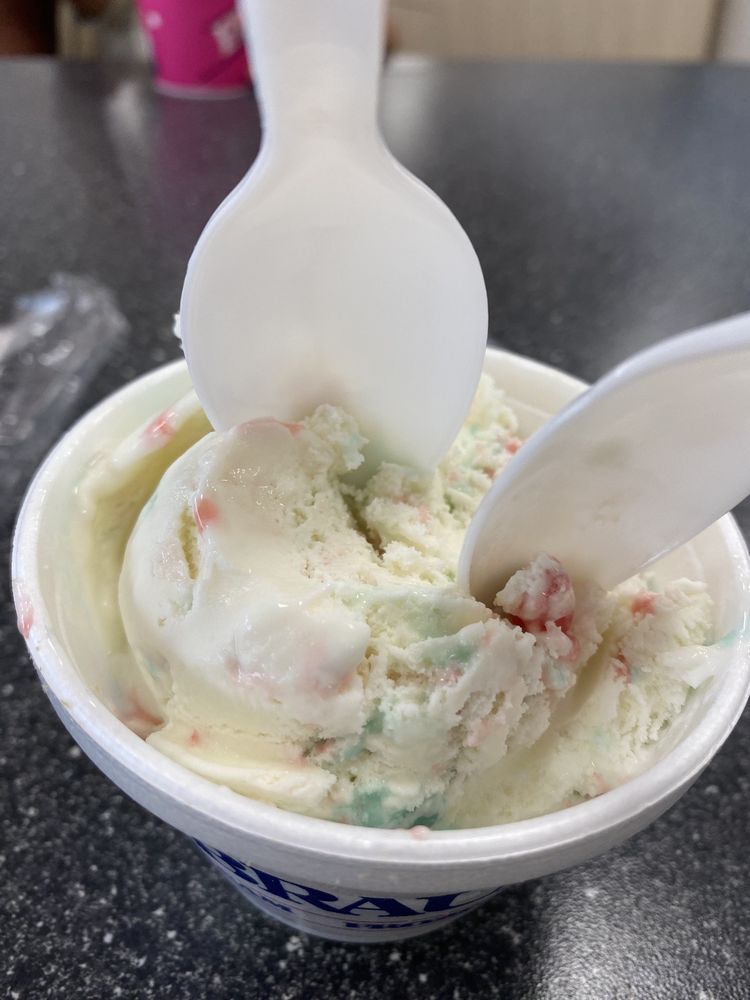 BRAUM’S Updated October 2024 42 Photos & 74 Reviews 309 N Main St