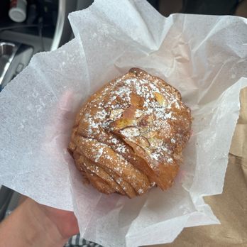 Une Autre Histoire La French Bakery - almond croissant - Bakeries Near Me - St. Augustine, Florida Une Autre Histoire La French Bakery - almond croissant - Bakeries Near Me - St. Augustine, Florida