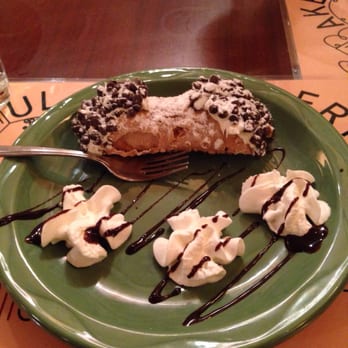 Romeo & Juliets Cafe - Cannoli! Yum! - Italian Near Me - Tonawanda, New York