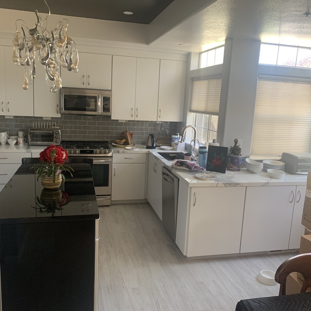 Carmel Stone Imports - Quartz Statutorio with Subway Backsplash - Building Supplies Near Me - Sand City, California Carmel Stone Imports - Quartz Statutorio with Subway Backsplash - Building Supplies Near Me - Sand City, California
