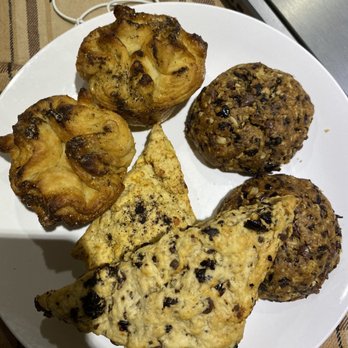 Amano Café - Leftover pastries - Cafes Near Me - New York, New York