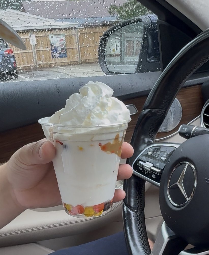 Frekey’s Dairy Freeze - Concord Logo