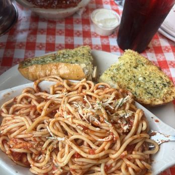 Gianni's Pizza - Spaghetti w/ Marinara - Italian Near Me - Monterey, California