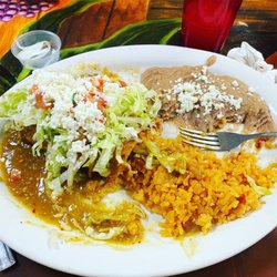 La Cueva de Los Friends - Flautas ahogadas de pollo!