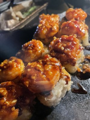 Yamazaru Sushi & Sake by null