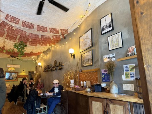 Café Miguel by null