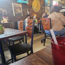 Khao-Wan Thai Kitchen - Dinning room