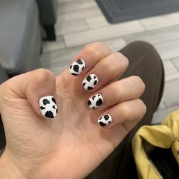 Cow print nails! Cow print nails!