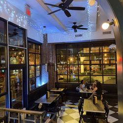 Pharmacie Bar + Kitchen