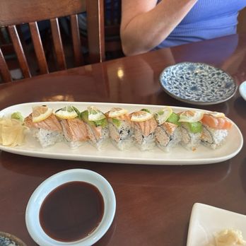 Ginza - Sushi Bars Near Me - Bellevue, Washington Ginza - Sushi Bars Near Me - Bellevue, Washington