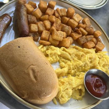 News Cafe - Breakfast & Brunch Near Me - Miami Beach, Florida News Cafe - Breakfast & Brunch Near Me - Miami Beach, Florida
