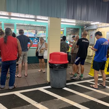 Rainbow Drive-In - Dinner line - Hawaiian Near Me - Honolulu, Hawaii Rainbow Drive-In - Dinner line - Hawaiian Near Me - Honolulu, Hawaii