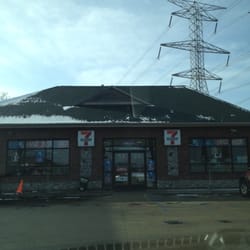 Marathon Gas - 7 Eleven with Marathon Fuel pumps.