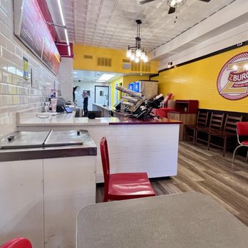 Z-Burger - Interior dining view - Burgers Near Me - Arlington, Virginia Z-Burger - Interior dining view - Burgers Near Me - Arlington, Virginia