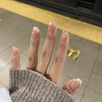 Rika nail salon - Nail Salons Near Me - Brooklyn, New York