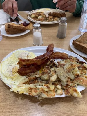 Klemm’s Candlelight Cafe