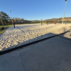 Pelham City Park - Volleyball courts