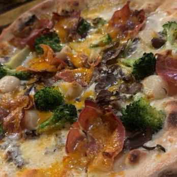EVO Pizzeria - Pizza Near Me - North Charleston, South Carolina EVO Pizzeria - Pizza Near Me - North Charleston, South Carolina