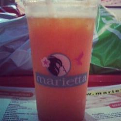 Marietta - Suco de laranja, maça e cenoura! Delicia!