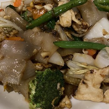 Thai Kitchen Restaurant - Thai Near Me - Fishers, Indiana