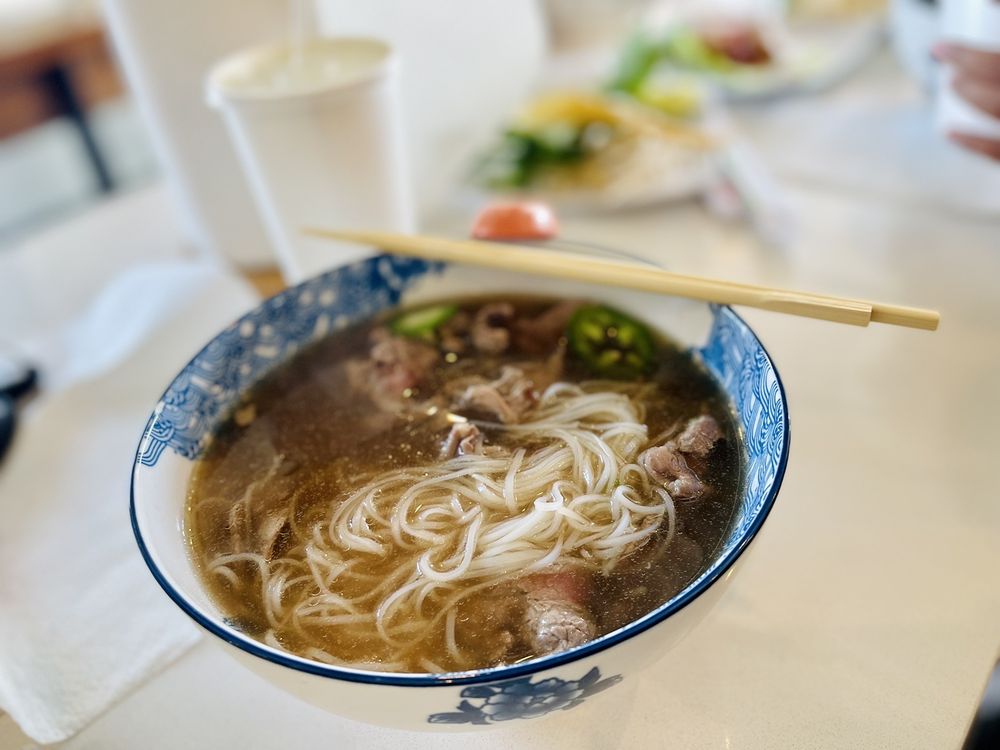 Pho Please