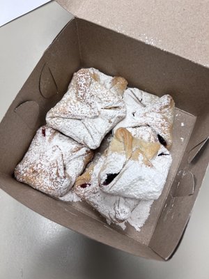 Vesuvio Bakery & Deli by null