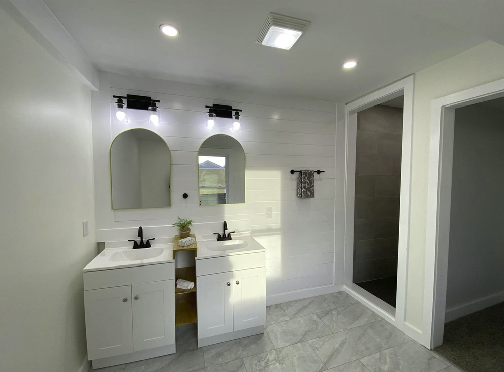 Slide of Modeh Construction