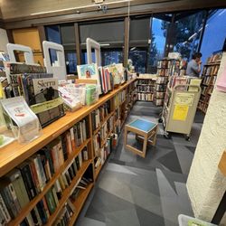 Anaheim Public Library - Friends of library
