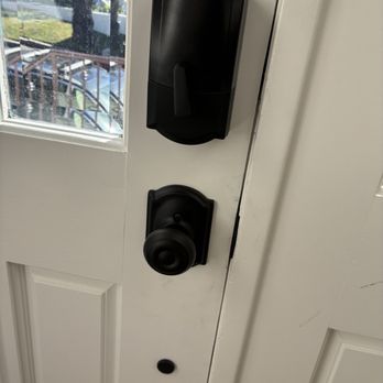 D&M Locksmith - Keys & Locksmiths Near Me - Anaheim, California