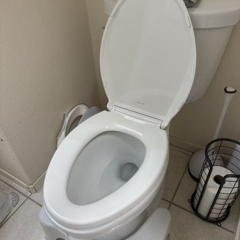 KC Home Services - Nice new toilet! - Plumbing Near Me - Santa Rosa, California KC Home Services - Nice new toilet! - Plumbing Near Me - Santa Rosa, California