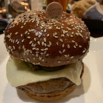 Gordon Ramsay Burger Las Vegas - Burger - Burgers Near Me - Las Vegas, Nevada Gordon Ramsay Burger Las Vegas - Burger - Burgers Near Me - Las Vegas, Nevada