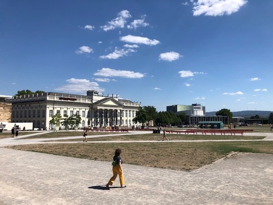 documenta und Museum Fridericianum gGmbH by null