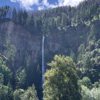 Multnomah Falls - Hiking Near Me - Bridal Veil, Oregon Multnomah Falls - Hiking Near Me - Bridal Veil, Oregon