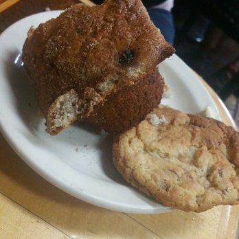 The Kettle - Muffins are a must - Breakfast & Brunch Near Me - Enumclaw, Washington