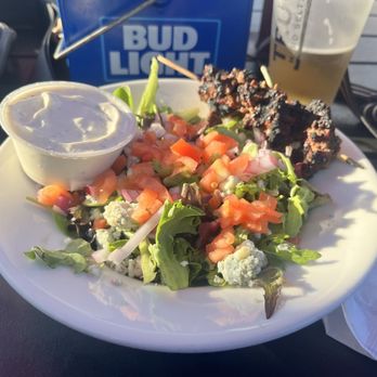 Mississippi Pub - Black & Blue Steak Salad - Burgers Near Me - Inver Grove, Minnesota Mississippi Pub - Black & Blue Steak Salad - Burgers Near Me - Inver Grove, Minnesota