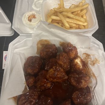 Halal Wings - Boneless wings & fries - Chicken Wings Near Me - Austin, Texas