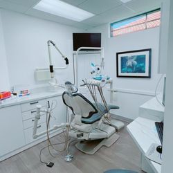 Lee Herman, DDS - West Boca Dental Care - Modern office