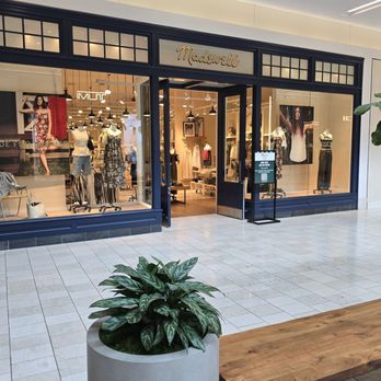 Madewell - Accessories Near Me - Canoga Park, California Madewell - Accessories Near Me - Canoga Park, California