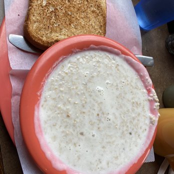 Patty's Taco House No 2 - Oatmeal and toast. - Tacos Near Me - San Antonio, Texas Patty's Taco House No 2 - Oatmeal and toast. - Tacos Near Me - San Antonio, Texas