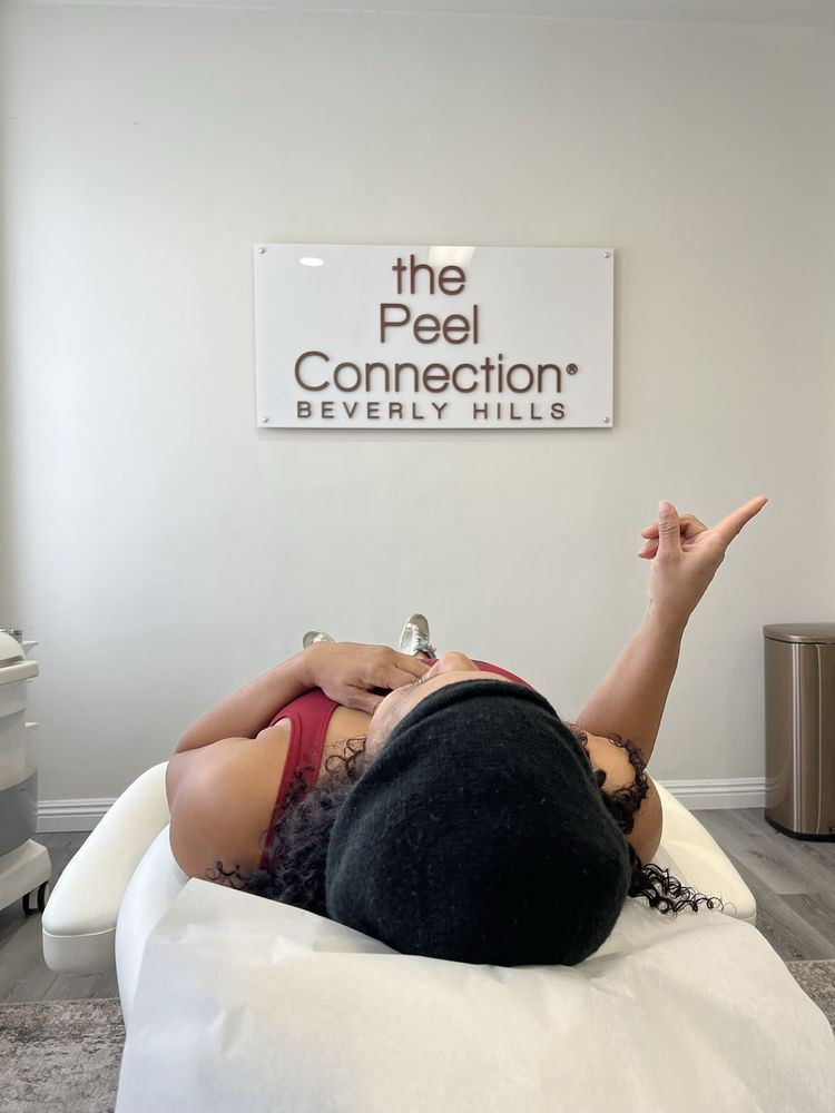 The Peel Connection Logo