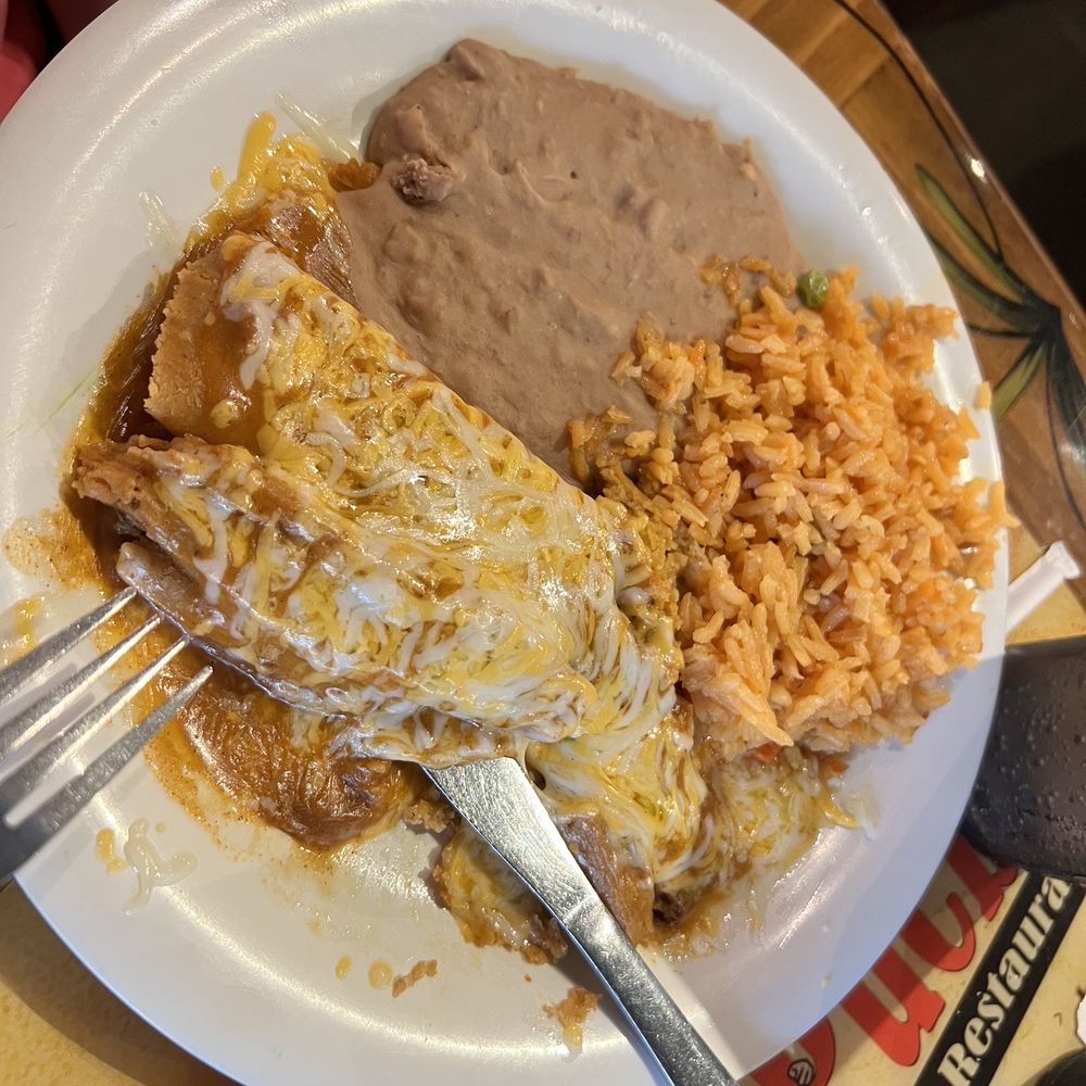 Mi Pueblo Restaurant - Chimichanga Steak Or Chicken And One Corn Tamal - Mexican Near Me - Belton, Texas