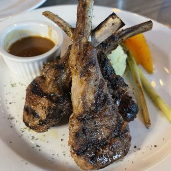 389 Cozy - Rack of lamb - Steakhouses Near Me - Toronto, Ontario
