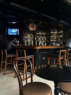 Grand Eleven by null