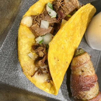 Caldwell County Mexi-Q - Brisket Birria Taco & a Jalapeno Popper - Barbeque Near Me - Gilbert, Arizona