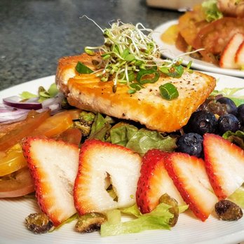 Fire Fare Food Services - We love color, fruit, mixed organic greens & SALMON! - Personal Chefs Near Me - Bend, Oregon