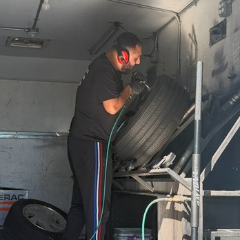 Torres wheels - Miguel working - Wheel & Rim Repair Near Me Torres wheels - Miguel working - Wheel & Rim Repair Near Me