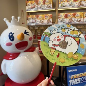 Mixue - Cute mascot 雪王 Snow King - Ice Cream & Frozen Yogurt Near Me - Sunnyvale, California