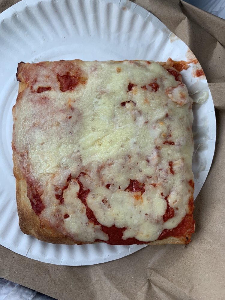 LOVEY’S PIZZERIA & RISTORANTE Updated June 2024 28 Photos & 33