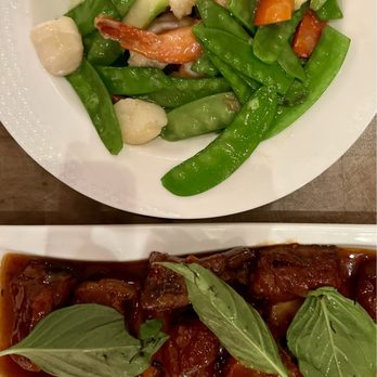 Chang Chang - Sweet & Sour Spare Ribs ($16) Prawns & Scallops ($38) - Chinese Near Me - Washington, DC, District of Columbia