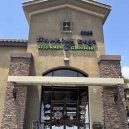 Barking Dogs Self-Wash & Grooming Mountains Edge: Pamper Your Pet